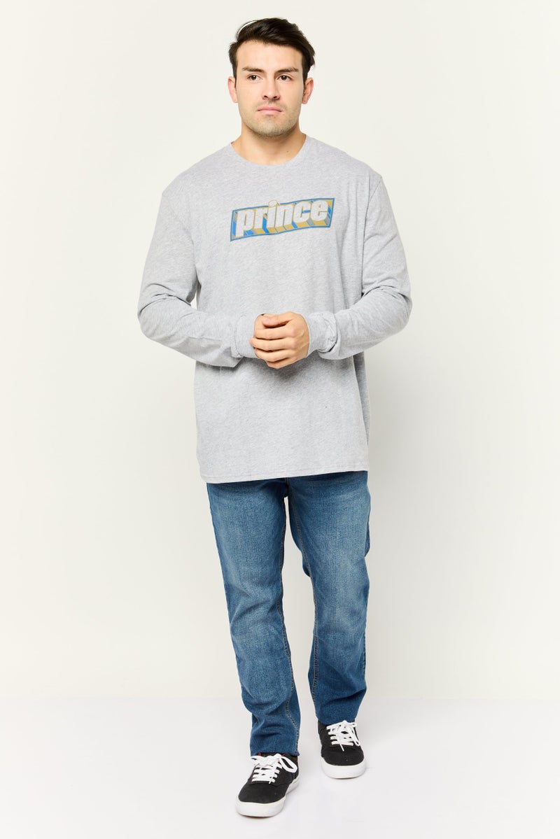 Prince تي شيرتات رجالية بأكمام طويلة وياقة دائرية مطبوعة، رمادي فاتح - Image 4